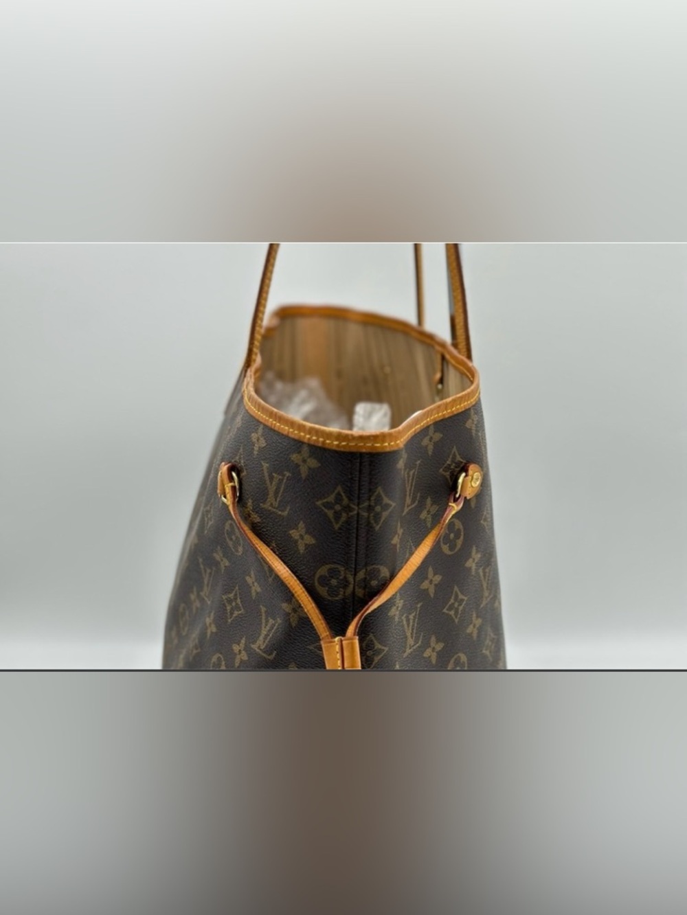 Louis Vuitton 
LV Monogram Neverfull GM - Picture 3 of 15